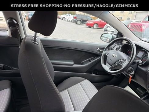 Used 2015 Kia Forte Koup EX image 25