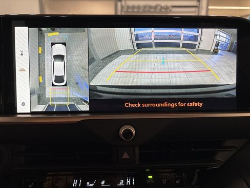 New 2026 Toyota Crown Platinum image 10