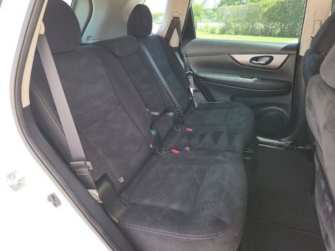 Certified 2016 Nissan Rogue S FWD image 15