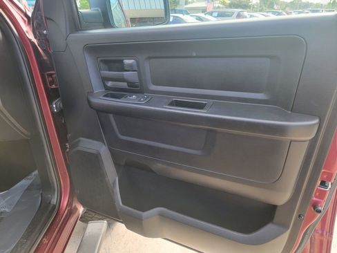 Used 2019 RAM 1500 Express w/ Express Value Package AWD/4WD image 13