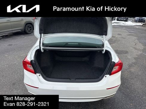 Used 2022 Honda Accord Sport image 9