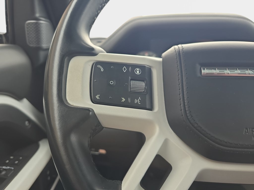 Used 2024 Land Rover Defender 110 S AWD/4WD image 19