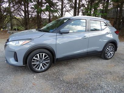 Used 2023 Nissan Kicks SV