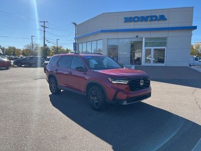 Certified 2025 Honda Pilot TrailSport