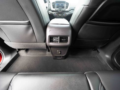 Used 2024 GMC Terrain SLT w/ Elevation Edition AWD/4WD image 22