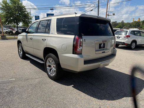 Used 2017 GMC Yukon SLE w/ SLE Value Package AWD/4WD image 15