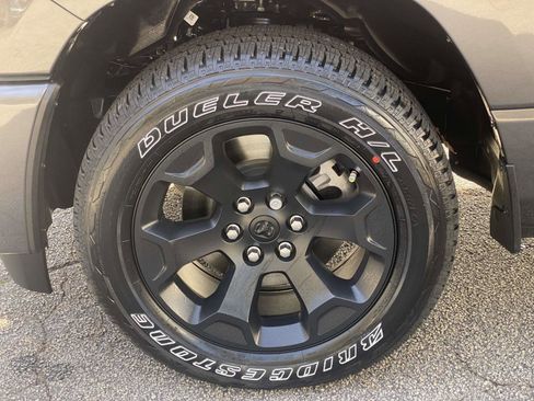 New 2026 RAM 1500 Express image 15