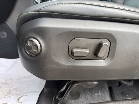 Used 2024 Jeep Wrangler High Altitude AWD/4WD image 25