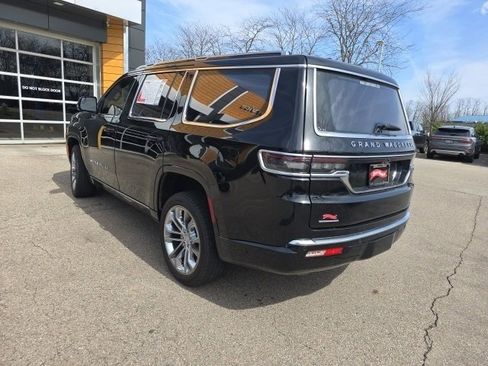 Used 2022 Jeep Grand Wagoneer Series II w/ Premium Group II image 8