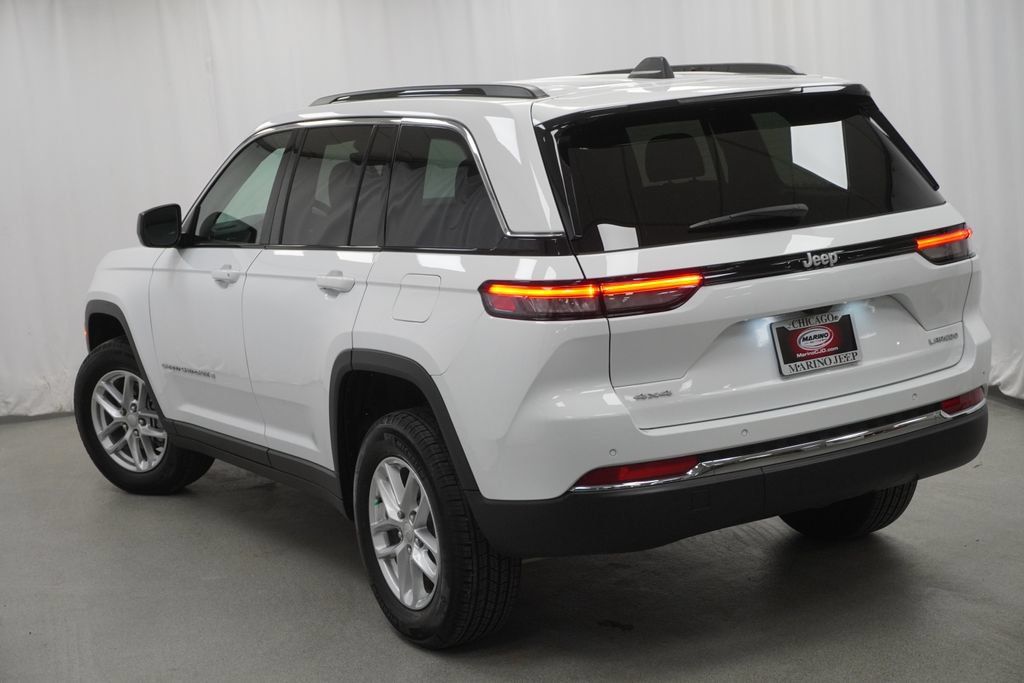 Certified 2025 Jeep Grand Cherokee Laredo X AWD/4WD image 21