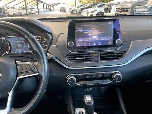 Certified 2023 Nissan Altima 2.5 SR image 6