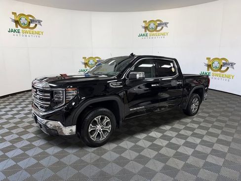 Used 2024 GMC Sierra 1500 SLT image 4
