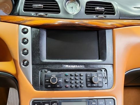 Used 2013 Maserati GranTurismo Sport image 19