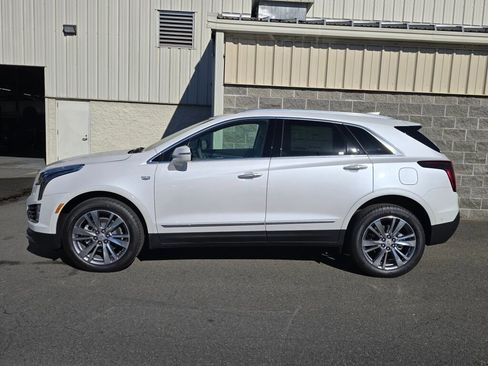 New 2025 Cadillac XT5 Premium Luxury w/ Technology Package image 3
