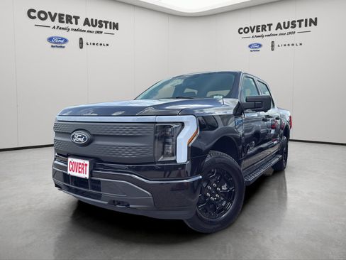 Used 2025 Ford F150 Lightning XLT AWD/4WD image 1