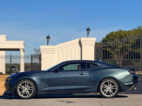 Used 2021 Chevrolet Camaro LT w/ RS Package image 11