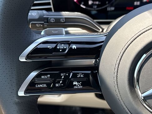 New 2026 Mercedes-Benz GLS 580 4MATIC image 26