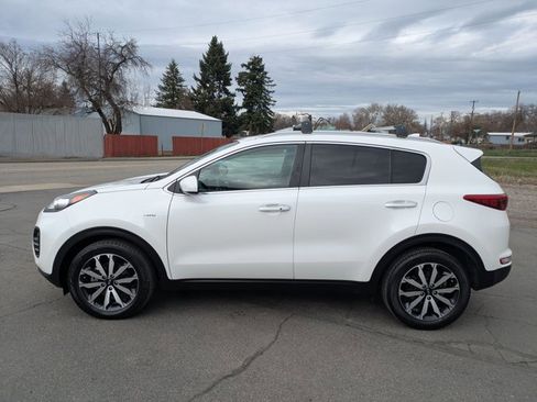 Used 2017 Kia Sportage EX image 9