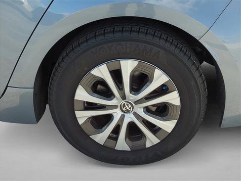 Certified 2022 Toyota Corolla LE image 6