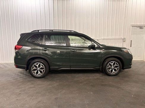 Used 2023 Subaru Forester Premium AWD/4WD image 22