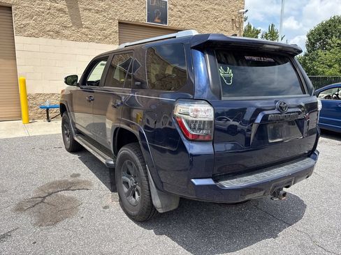 Used 2017 Toyota 4Runner SR5 Premium AWD/4WD image 4