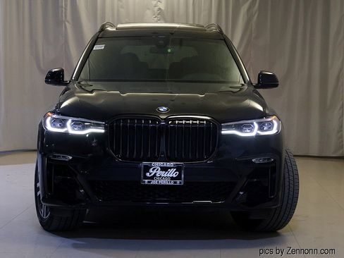 Used 2021 BMW X7 M50i w/ Executive Package image 5