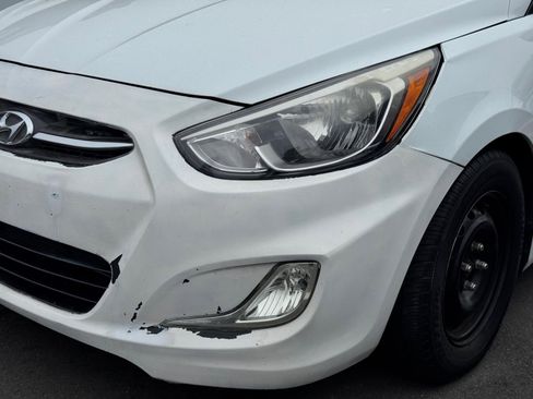 Used 2016 Hyundai Accent SE FWD image 2