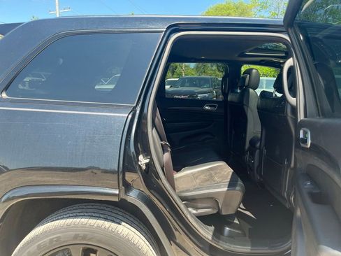 Used 2020 Jeep Grand Cherokee Altitude AWD/4WD image 31