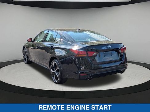 Used 2024 Nissan Altima 2.5 SR w/ SR Premium Package AWD/4WD image 6