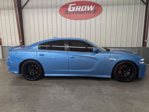 Used 2016 Dodge Charger SRT Hellcat w/ Harman/Kardon Audio Group RWD image 16