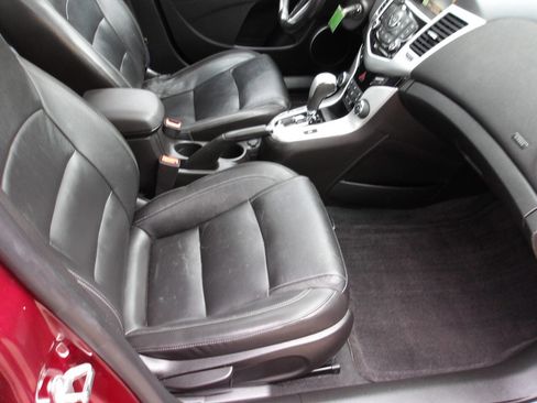 Used 2016 Chevrolet Cruze LT w/ Sun, Sound and Sport Package FWD image 7