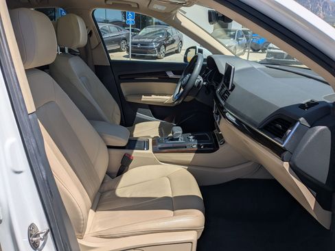 Used 2019 Audi Q5 2.0T Premium Plus w/ Premium Plus Package AWD/4WD image 35