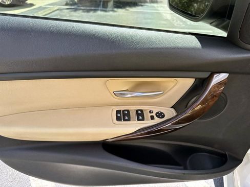 Used 2018 BMW 320i Sedan image 7