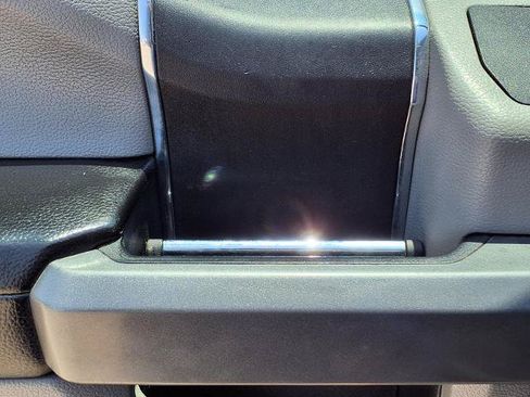 Used 2018 Ford F150 XLT AWD/4WD image 15