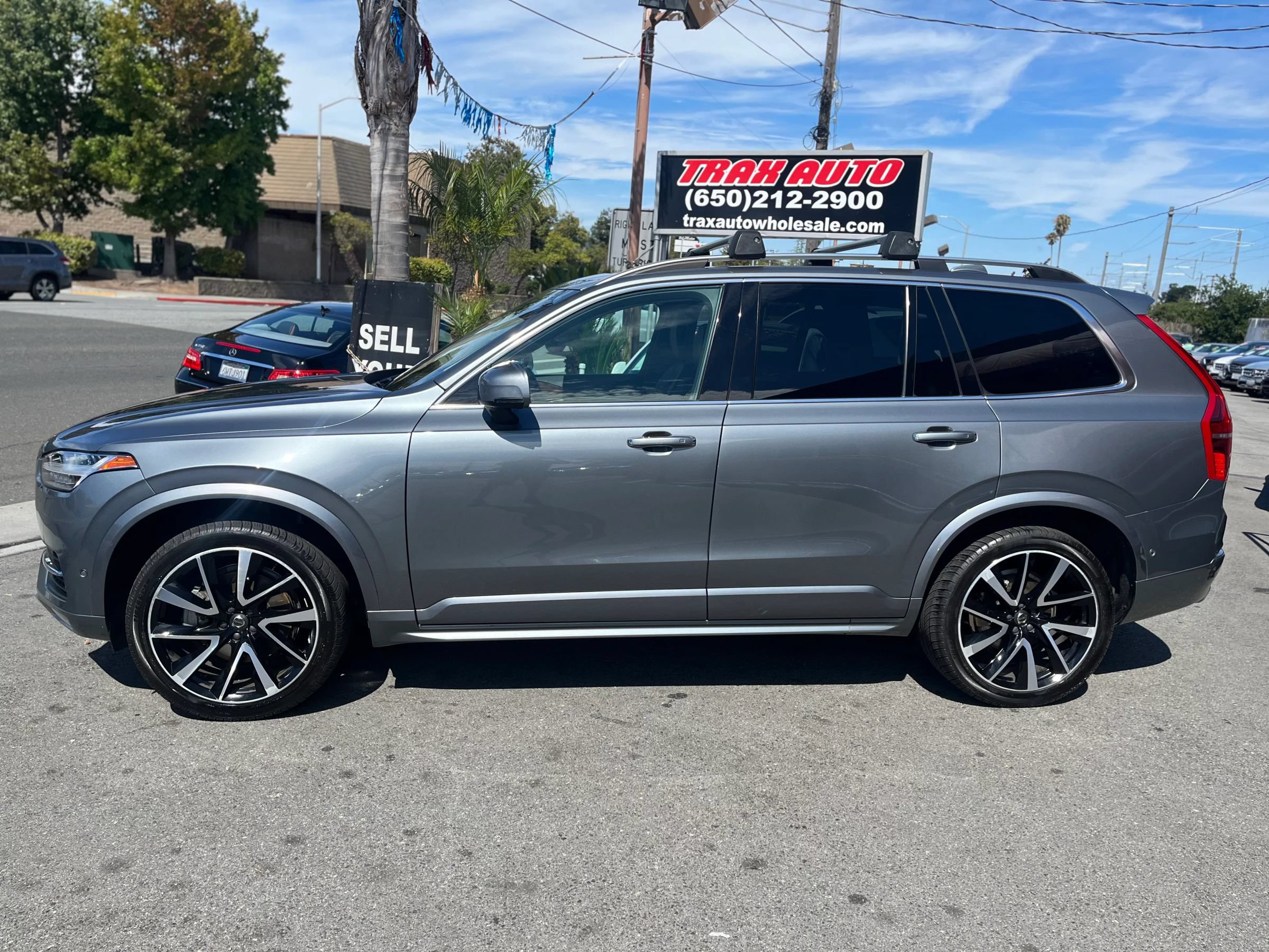 Used 2019 Volvo XC90 T6 Momentum w/ Advanced Package AWD/4WD image 8