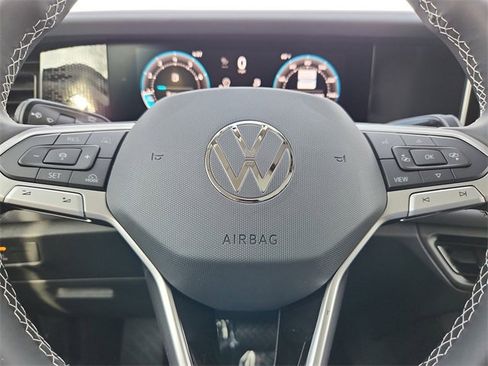 New 2026 Volkswagen Tiguan SE image 25