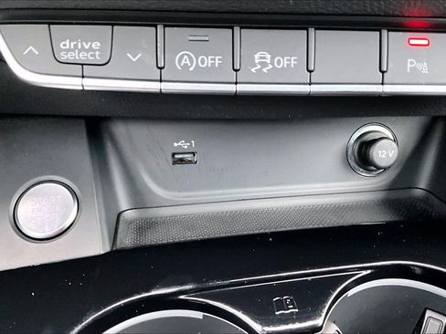 Used 2023 Audi A4 2.0T Premium Plus image 29