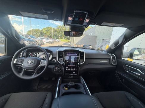 New 2026 RAM 1500 Big Horn AWD/4WD image 7