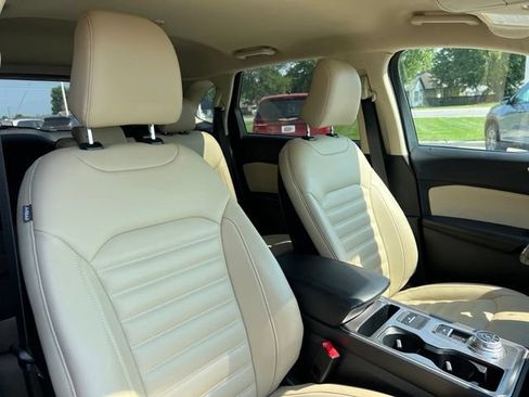 Used 2024 Ford Edge SEL w/ Cargo Accessory Package AWD/4WD image 7