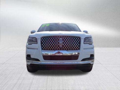 Used 2024 Lincoln Navigator Black Label image 8