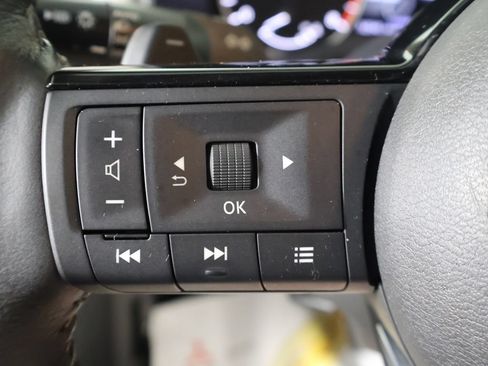 Used 2023 Nissan Rogue SL w/ SL Premium Package FWD image 43
