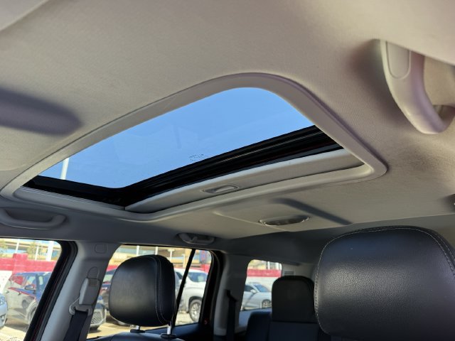 Used 2015 Jeep Patriot High Altitude FWD image 18