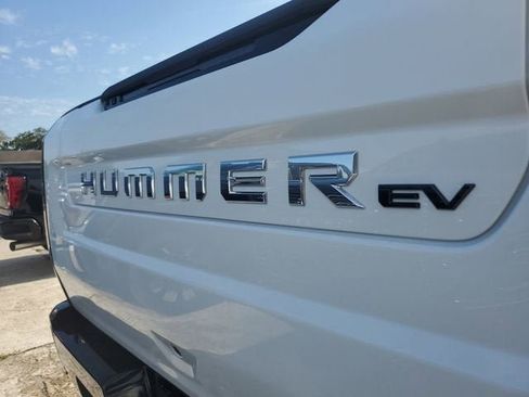New 2026 GMC Hummer EV 4x4 Crew Cab image 8
