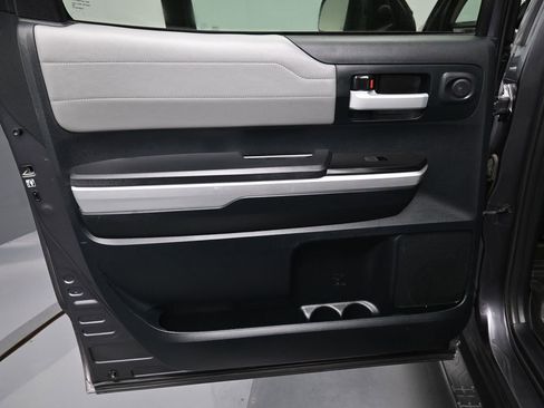 Used 2017 Toyota Tundra Limited AWD/4WD image 28