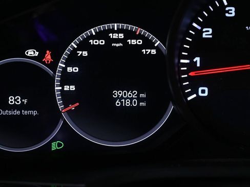 Certified 2023 Porsche Cayenne AWD/4WD image 14