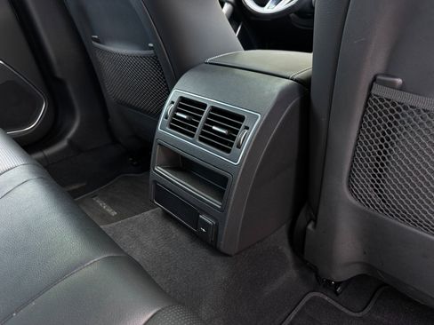 Used 2021 Jaguar XF R-Dynamic SE image 42