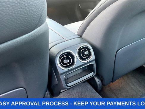 Used 2025 Mercedes-Benz C 300 Sedan image 12
