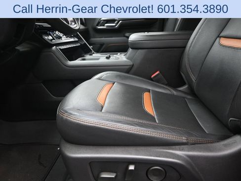 Used 2024 GMC Sierra 2500 AT4 w/ AT4 Premium Plus Package AWD/4WD image 13