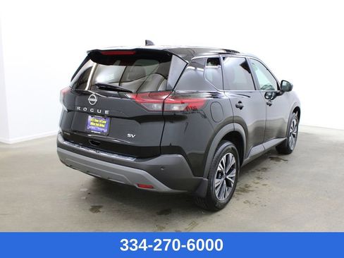 Certified 2023 Nissan Rogue SV image 4