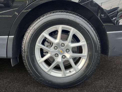Used 2022 Chevrolet Equinox LS image 19
